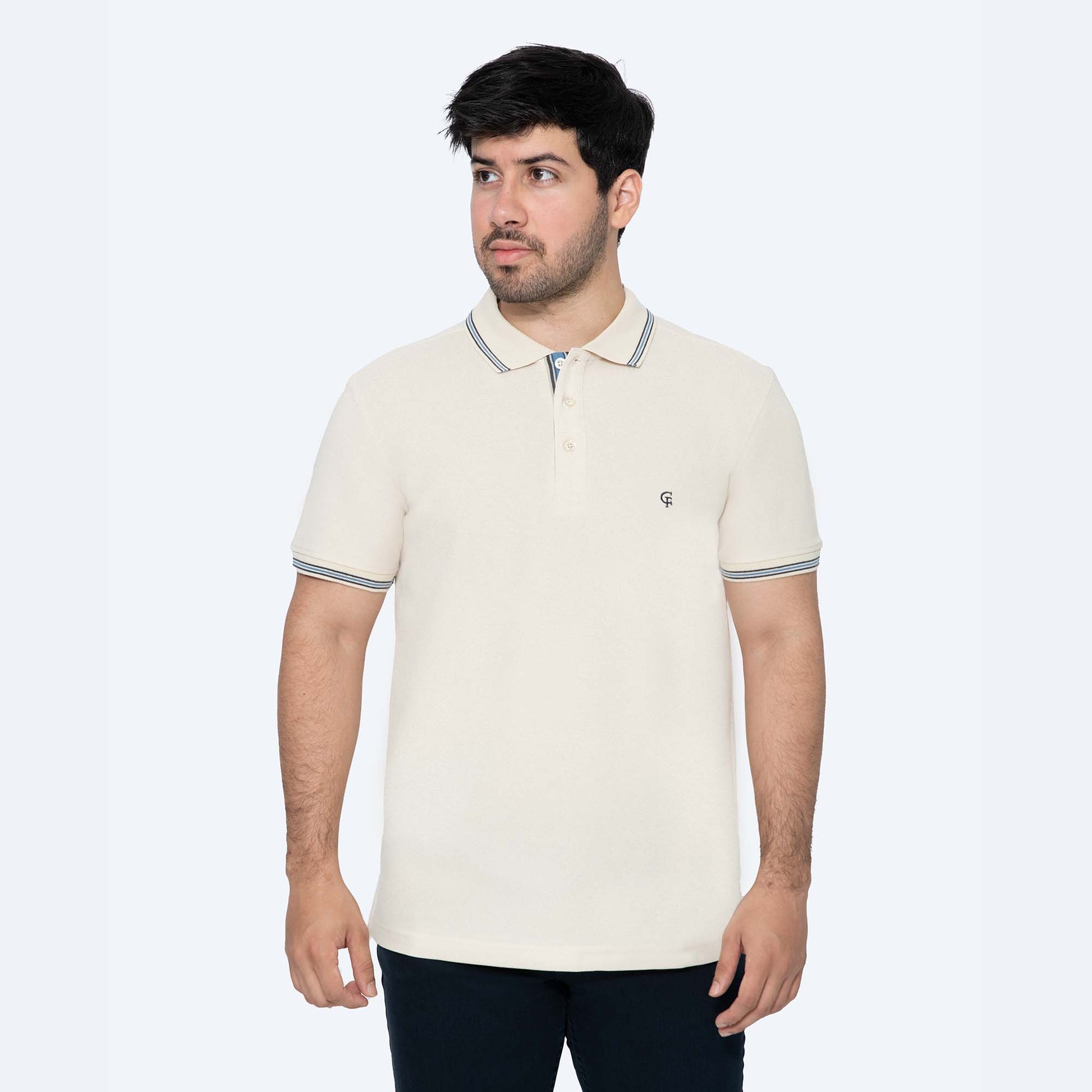 Camiseta estilo polo