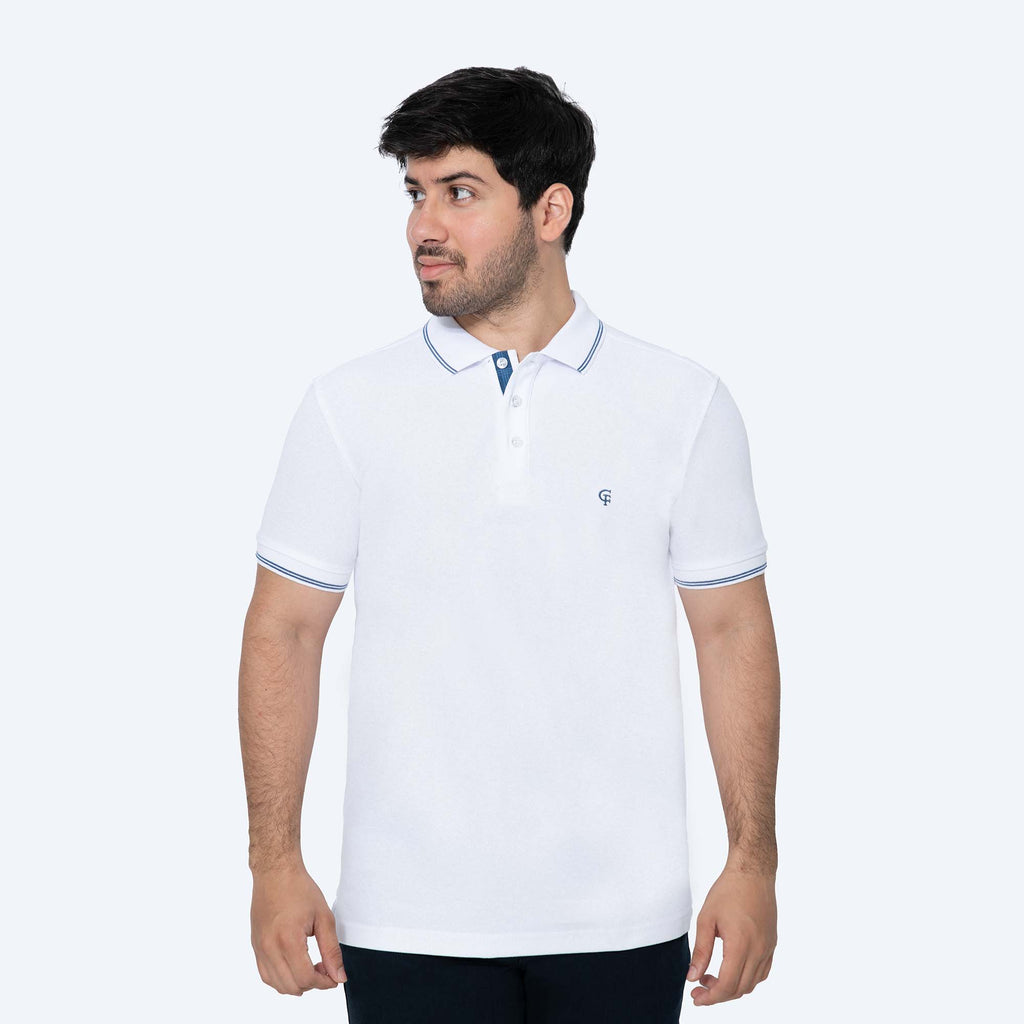 Camiseta estilo polo