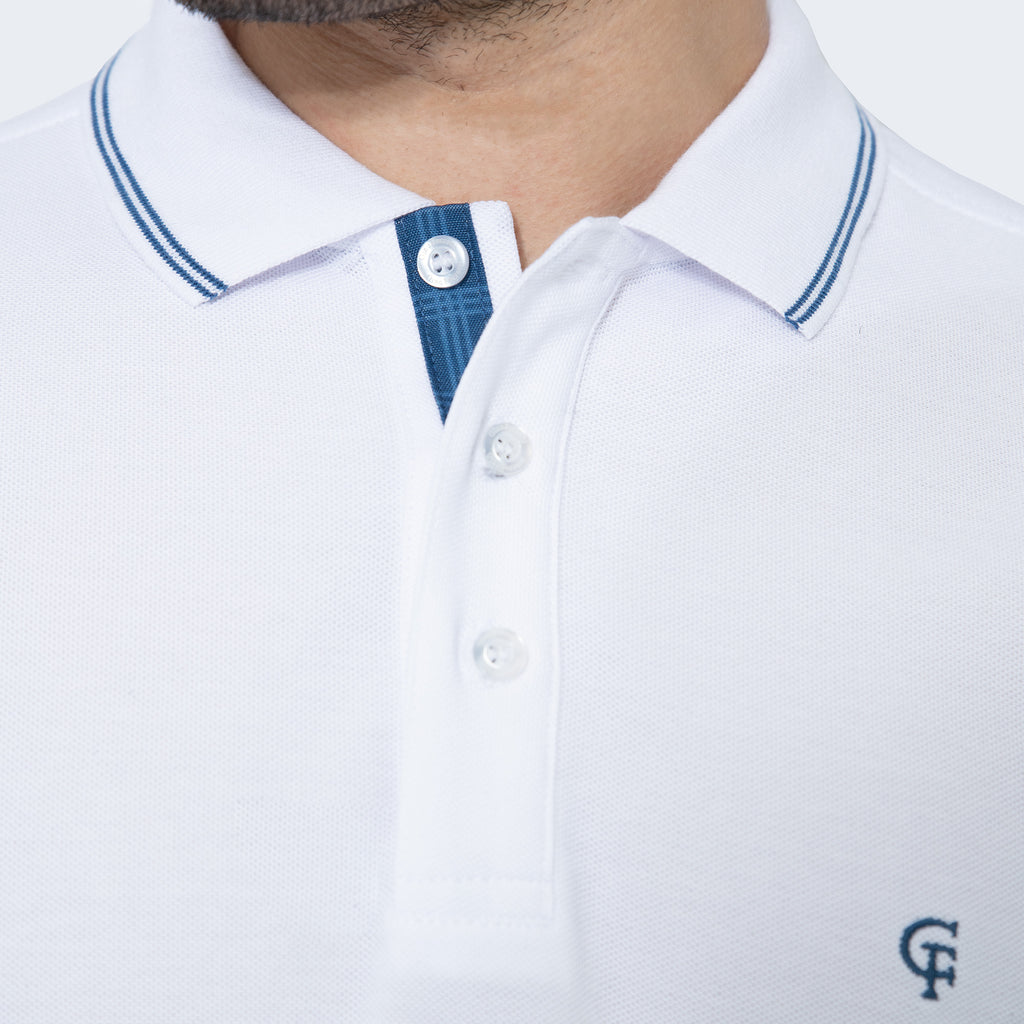 Camiseta estilo polo