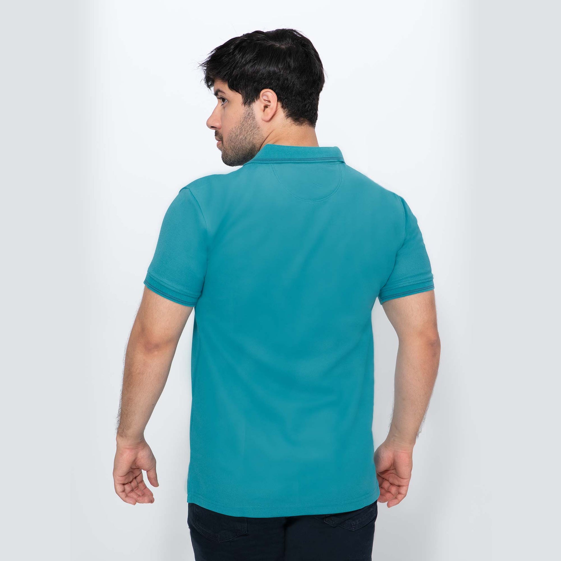 Camiseta estilo polo