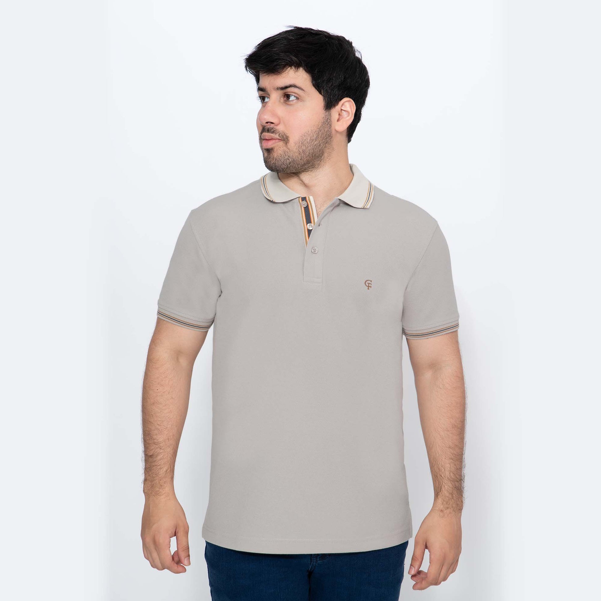 Camiseta estilo polo