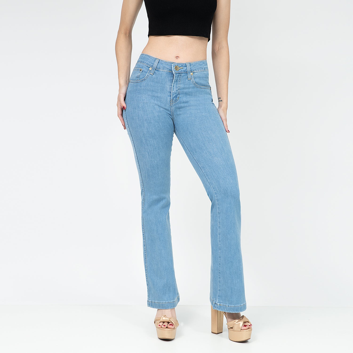 DAMA CAMPANA LEVANTA POMPI